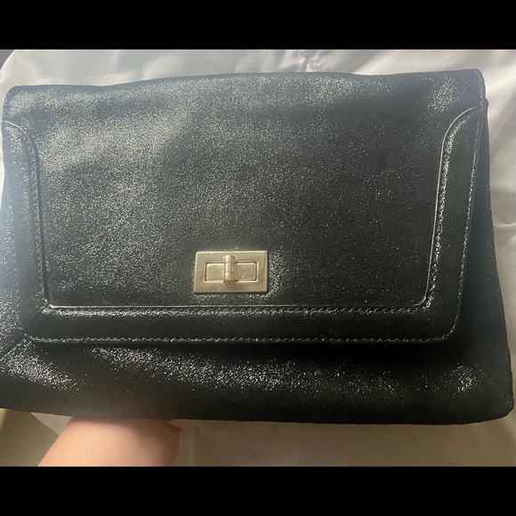 Danier leather clutch - Picture 1 of 7